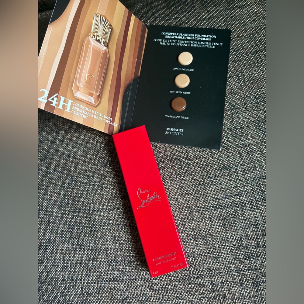 Christian Louboutin Loubicrown Red Perfume 4ml + Louboutin foundation sampler